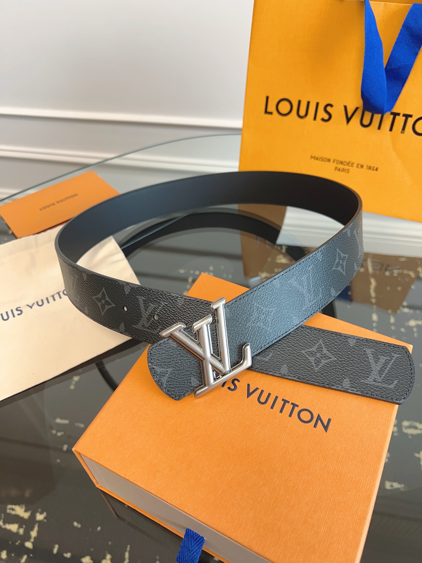 루이비통 Louis Vuitton 벨트 40mm