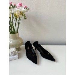 프라다 Prada 하이힐 Black