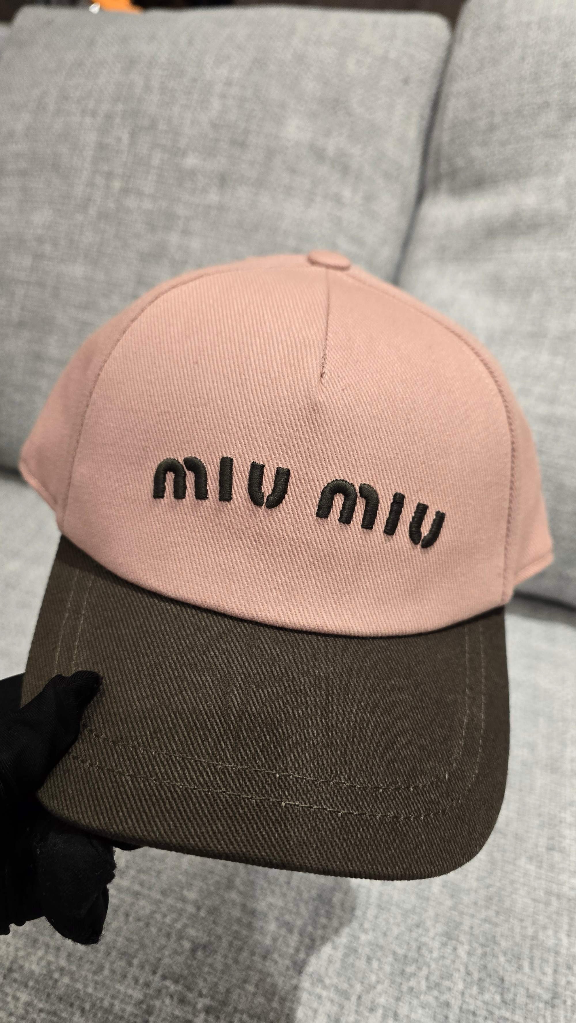 미우 미우 MIU MIU 베이스볼 캡