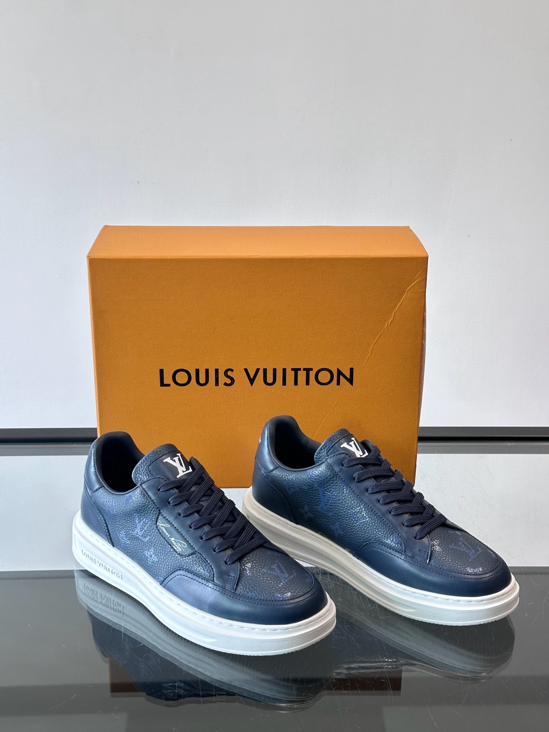 루이비통 Louis Vuitton  Beverly Hills 스니커즈