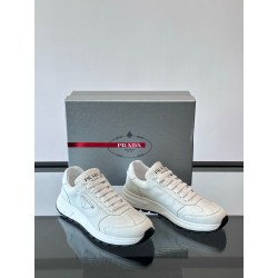 프라다 Prada 스니커즈 White