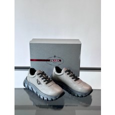 프라다 Prada 스니커즈