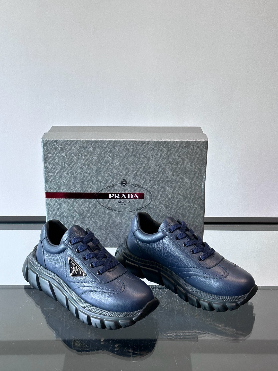 프라다 Prada 스니커즈