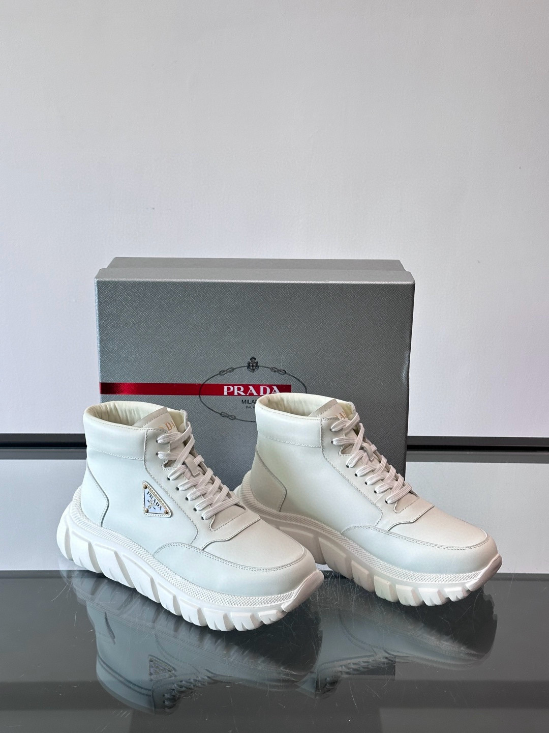 프라다 Prada 스니커즈