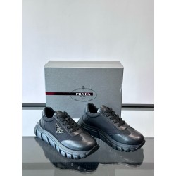 프라다 Prada 스니커즈