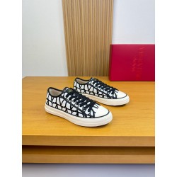 발렌티노 Valentino 스니커즈