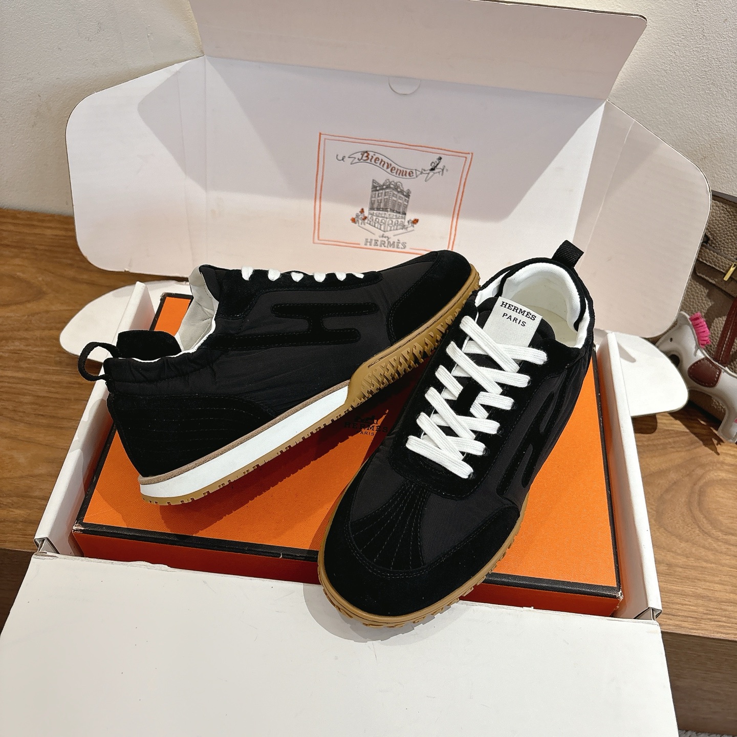 에르메스 Hermes Jet 스니커즈