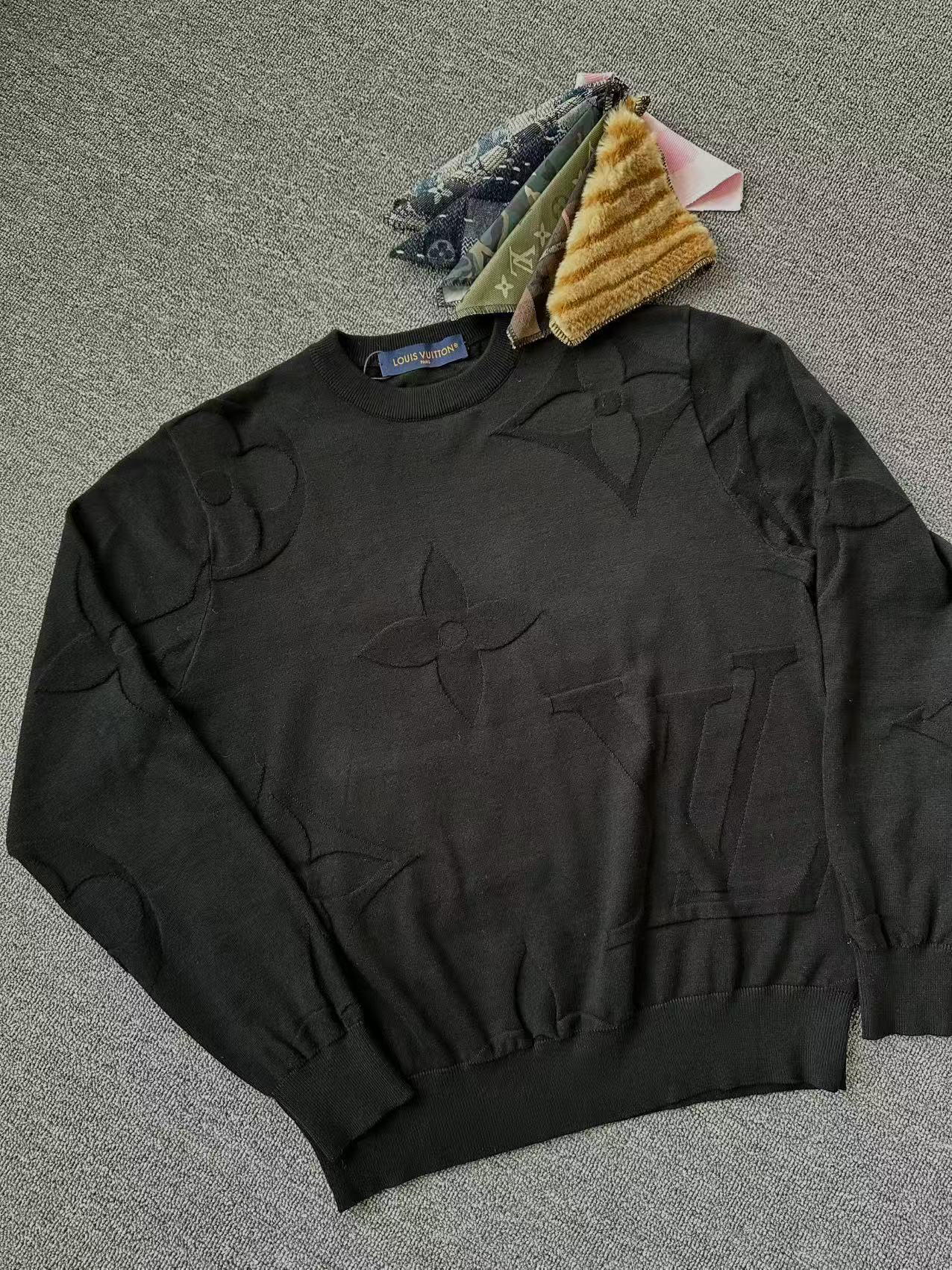 루이비통 Louis Vuitton 스웨터