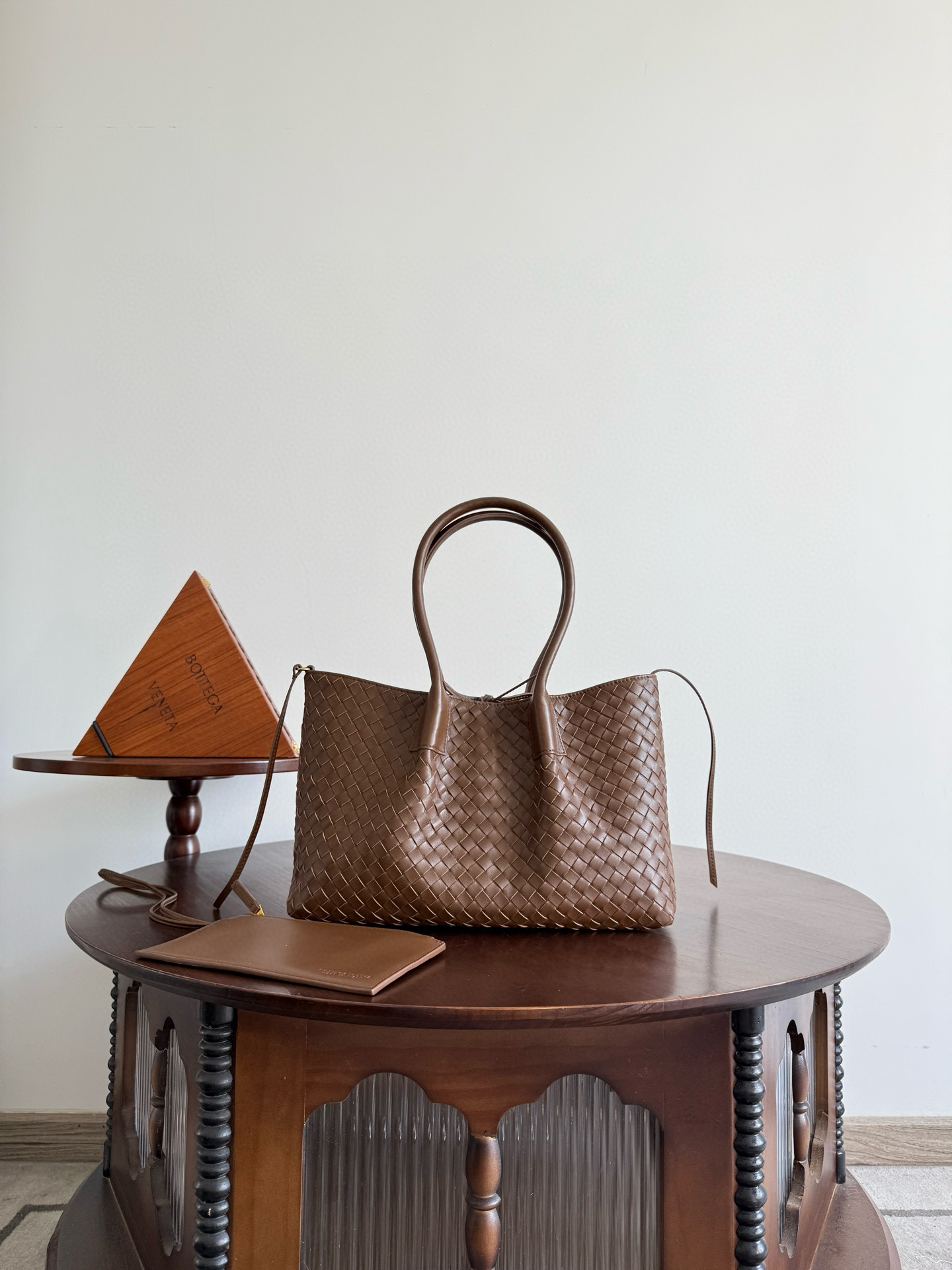 보테가 베네타 Bottega Veneta 854371 Pinacoteca Tote Bag 34CM