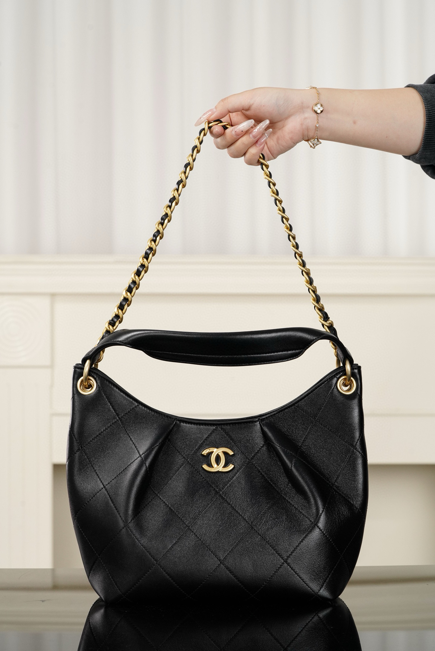 샤넬 CHANEL 26C AS6016 Hobo 32cm black