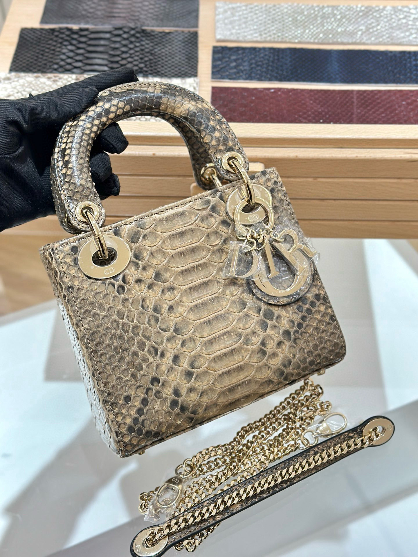 디올 Dior Mini Lady Bag 17cm