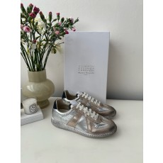 발렌시아가 Maison Margiela 스니커즈