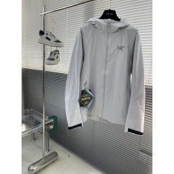 아크테릭스 ARC'TERYX 재킷