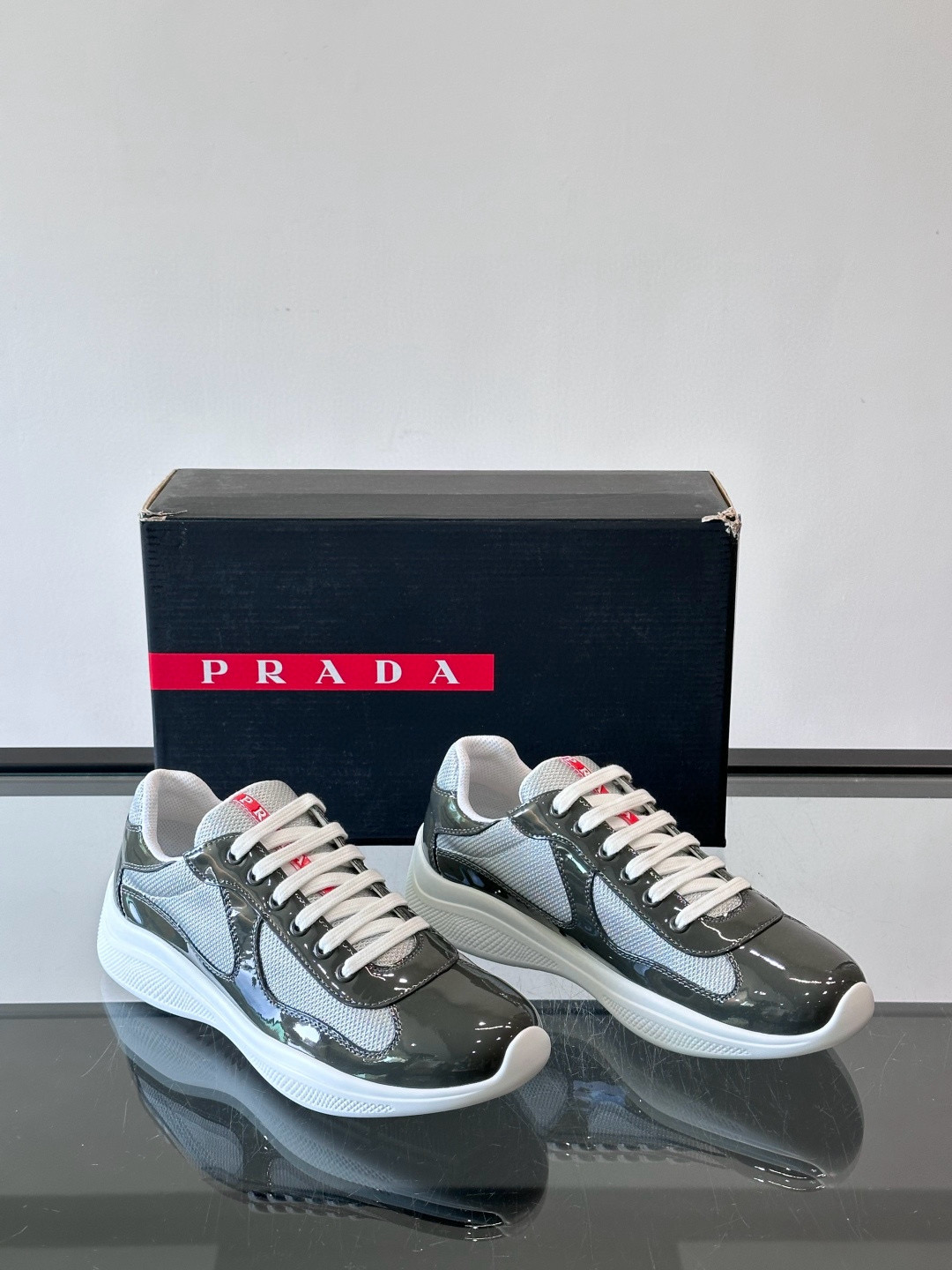 프라다 Prada 스니커즈