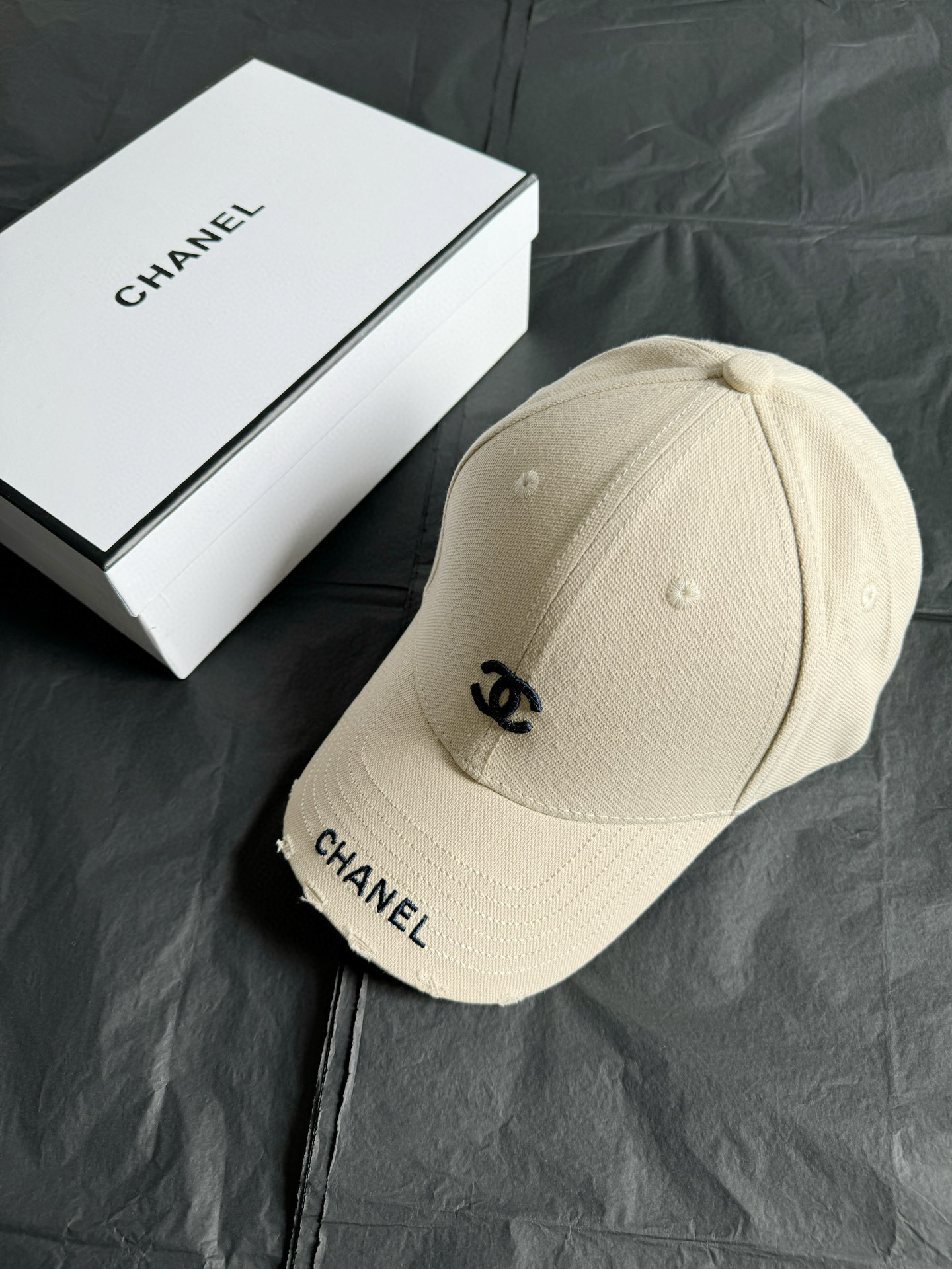 샤넬 CHANEL 베이스볼캡