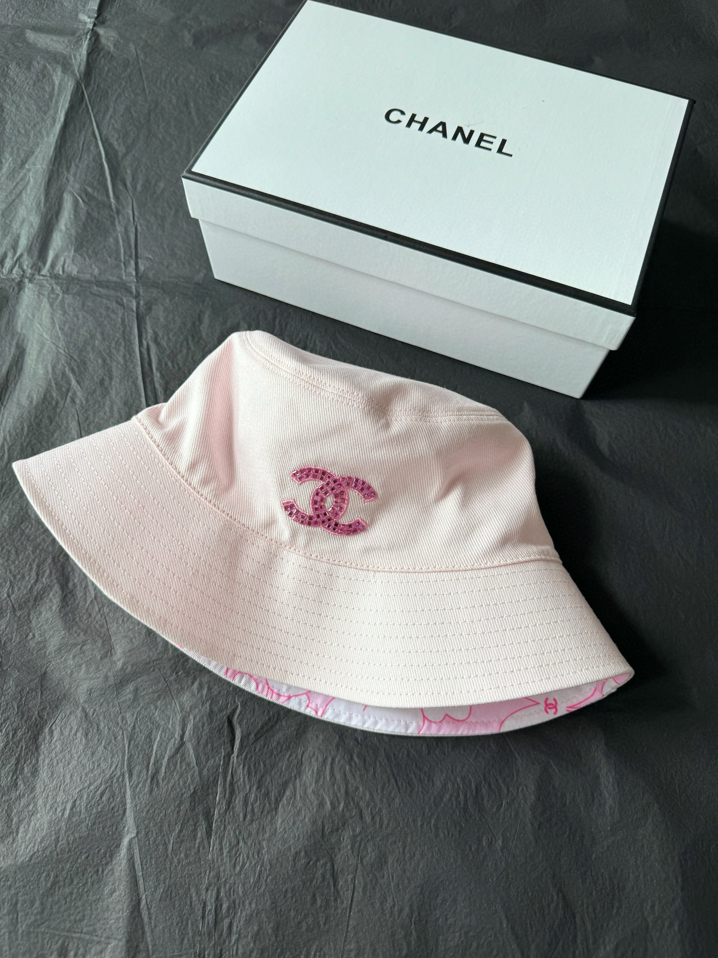 샤넬 CHANEL 버킷햇 Pink