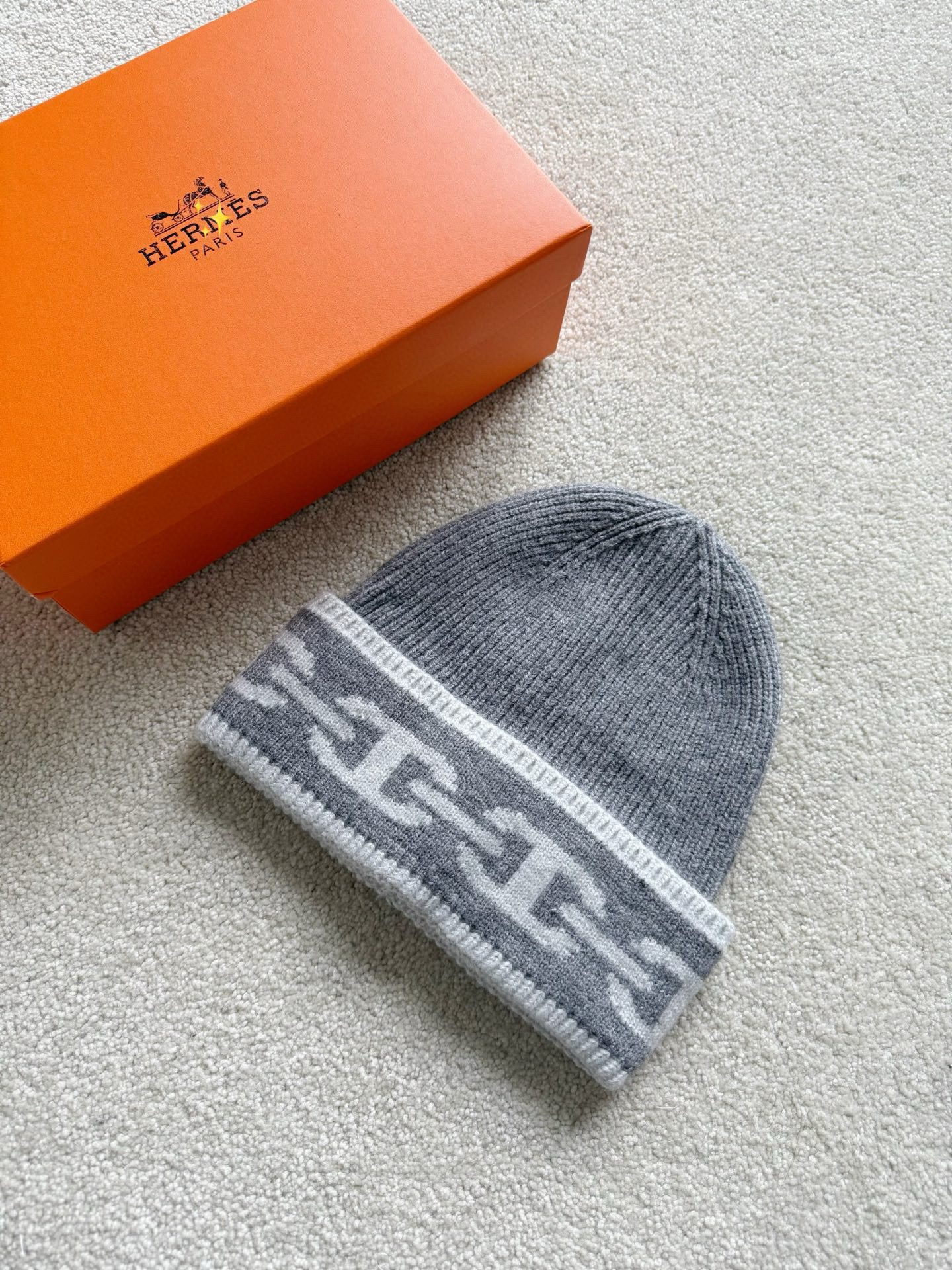 에르메스 Hermes 모자 grey