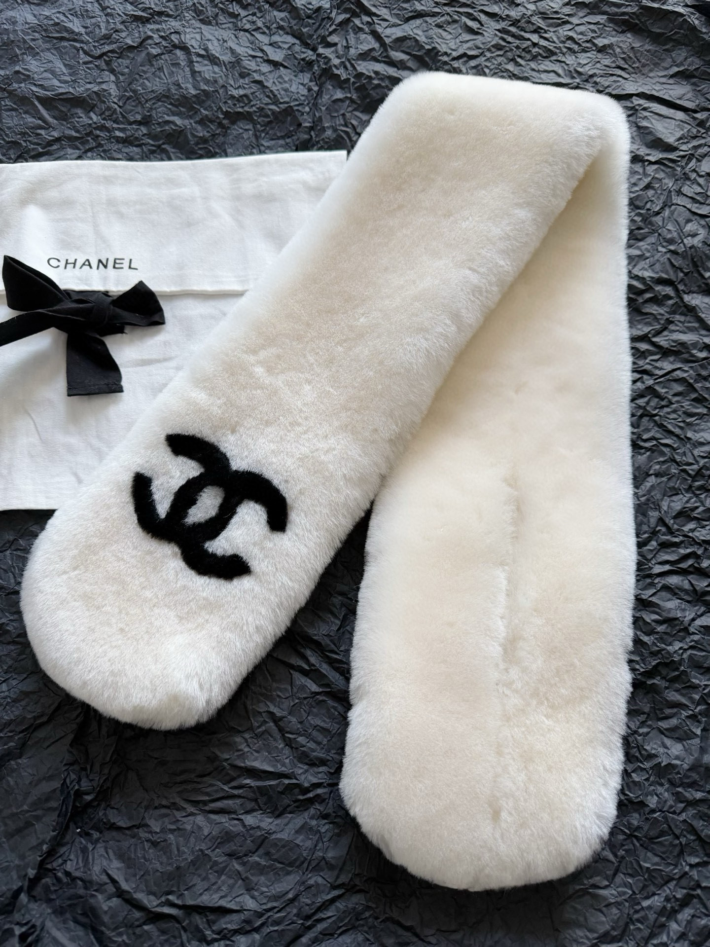 샤넬 CHANEL 머플러 White 90cm