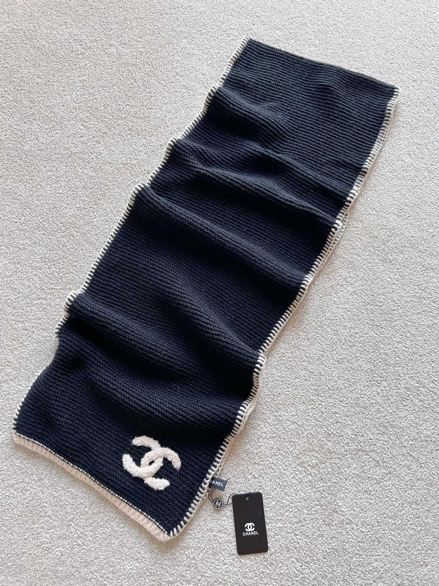 샤넬 CHANEL 머플러 Black