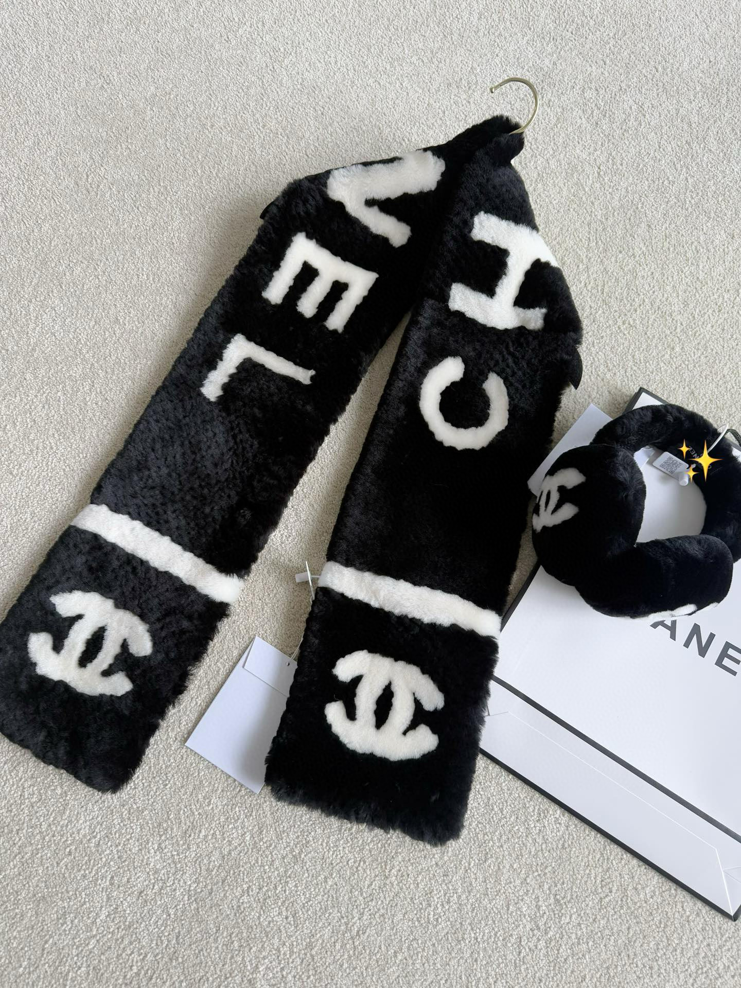 샤넬 CHANEL 머플러 Black