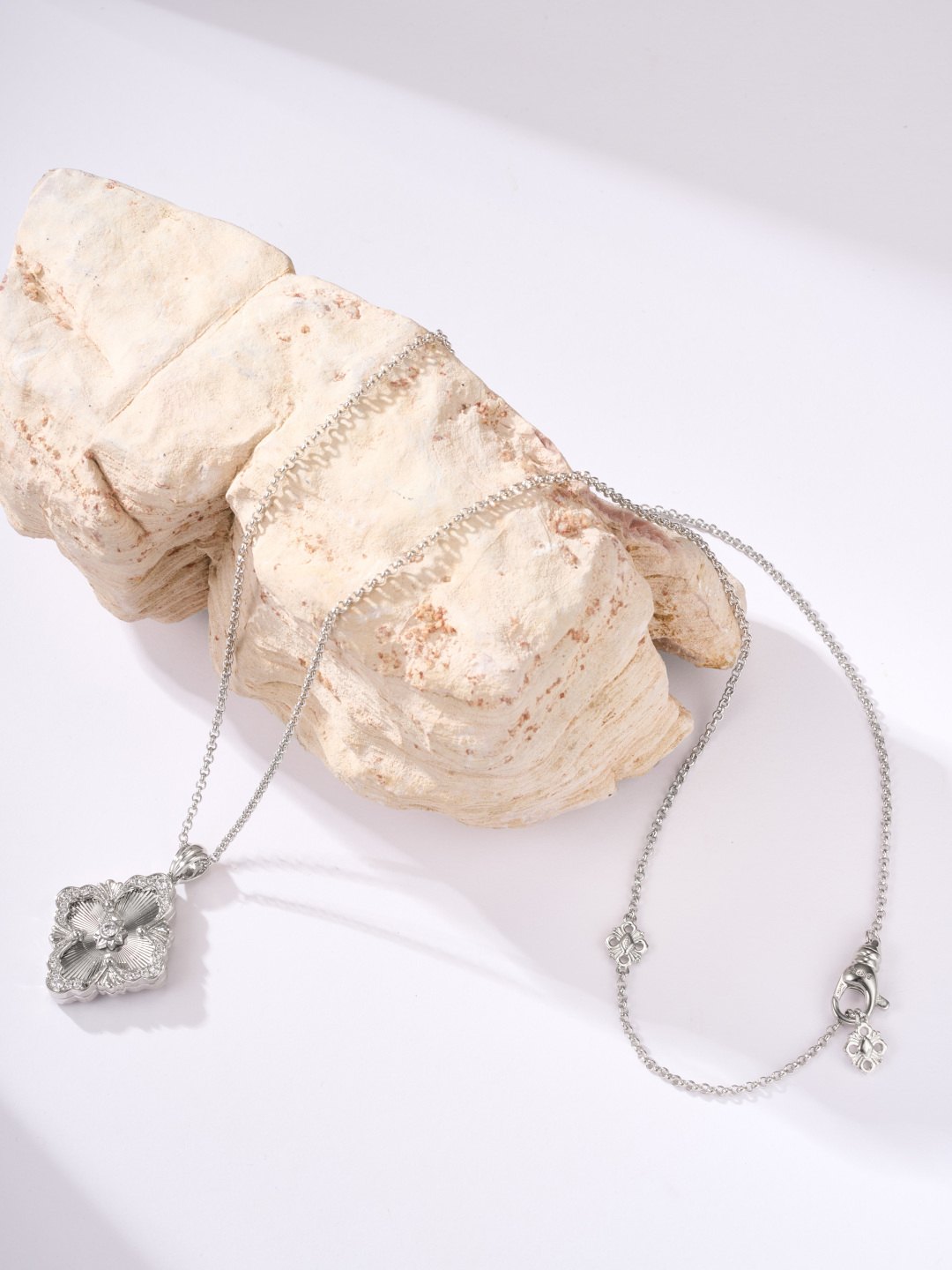 부첼라티 Buccellati 목걸이