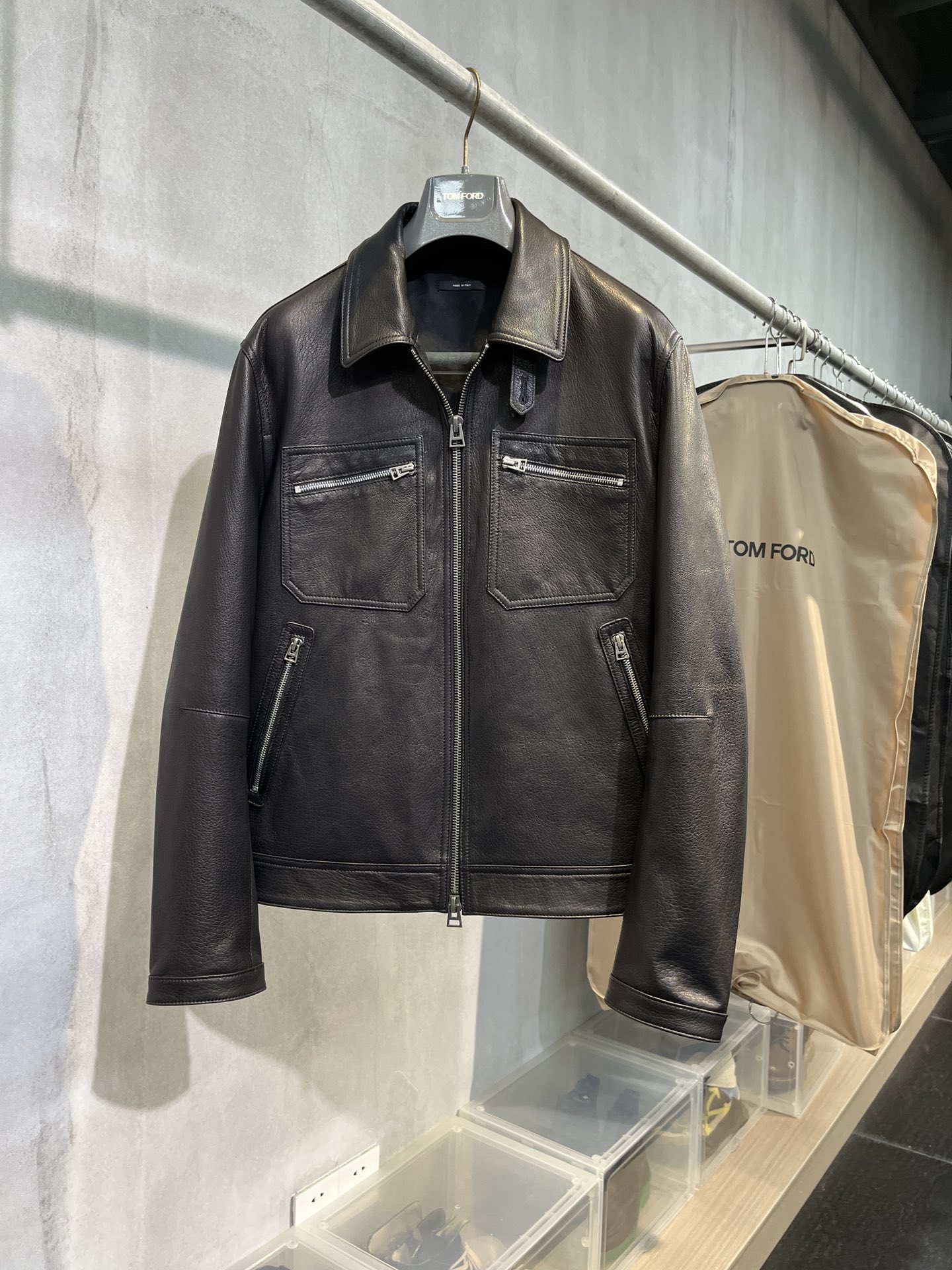 톰 포드 Tom Ford 레더 재킷