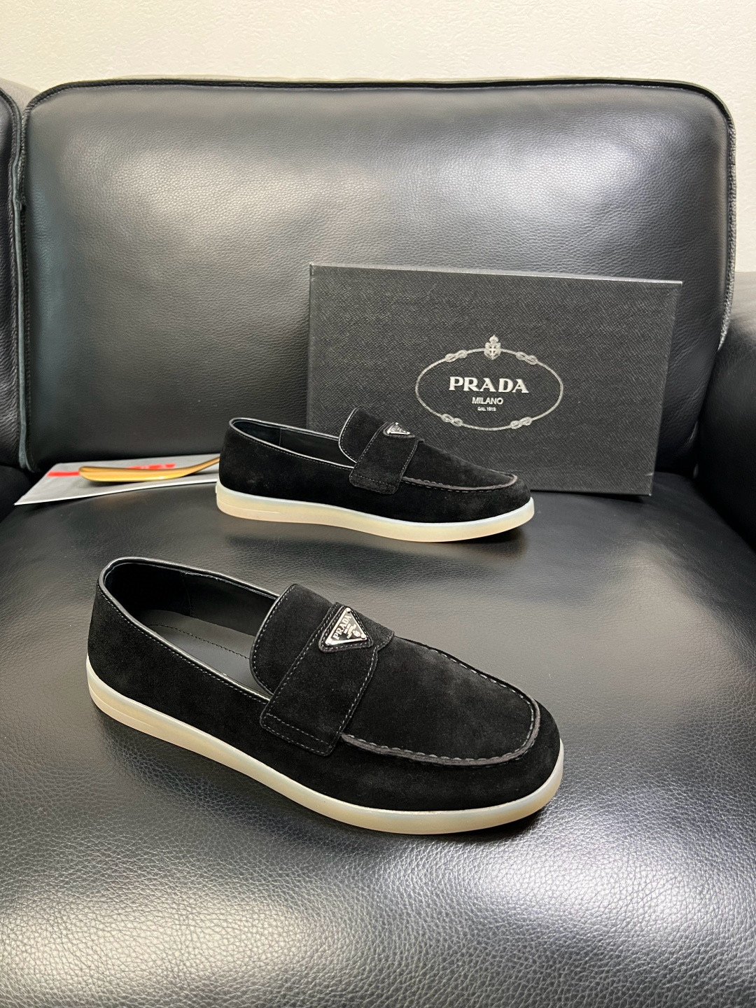 프라다 Prada 로퍼