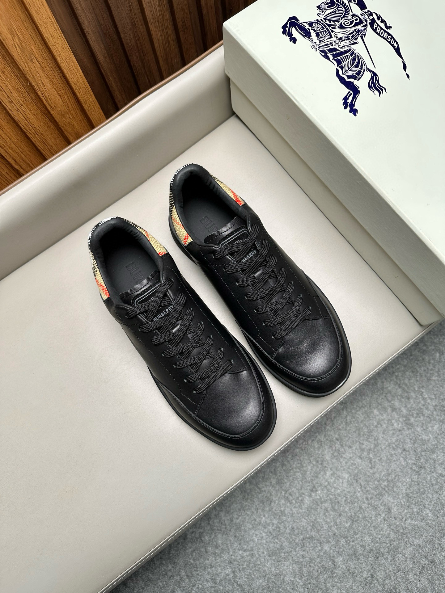 발리 Bally 스니커즈