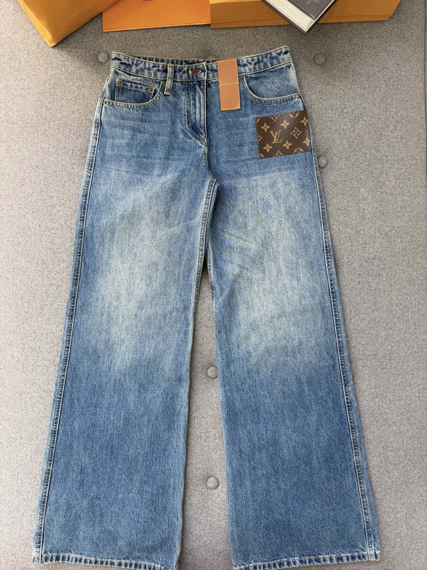 루이비통 Louis Vuitton 청바지