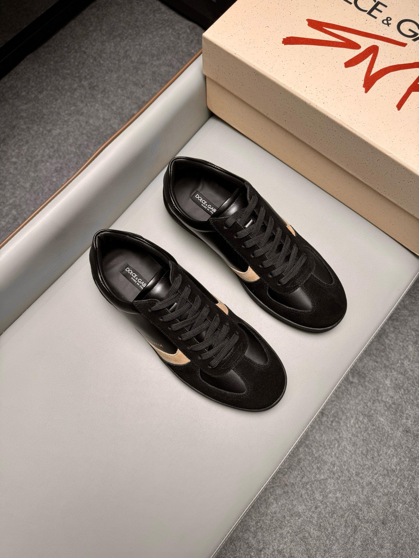 돌체앤가바나 Dolce&Gabbana 스니커즈