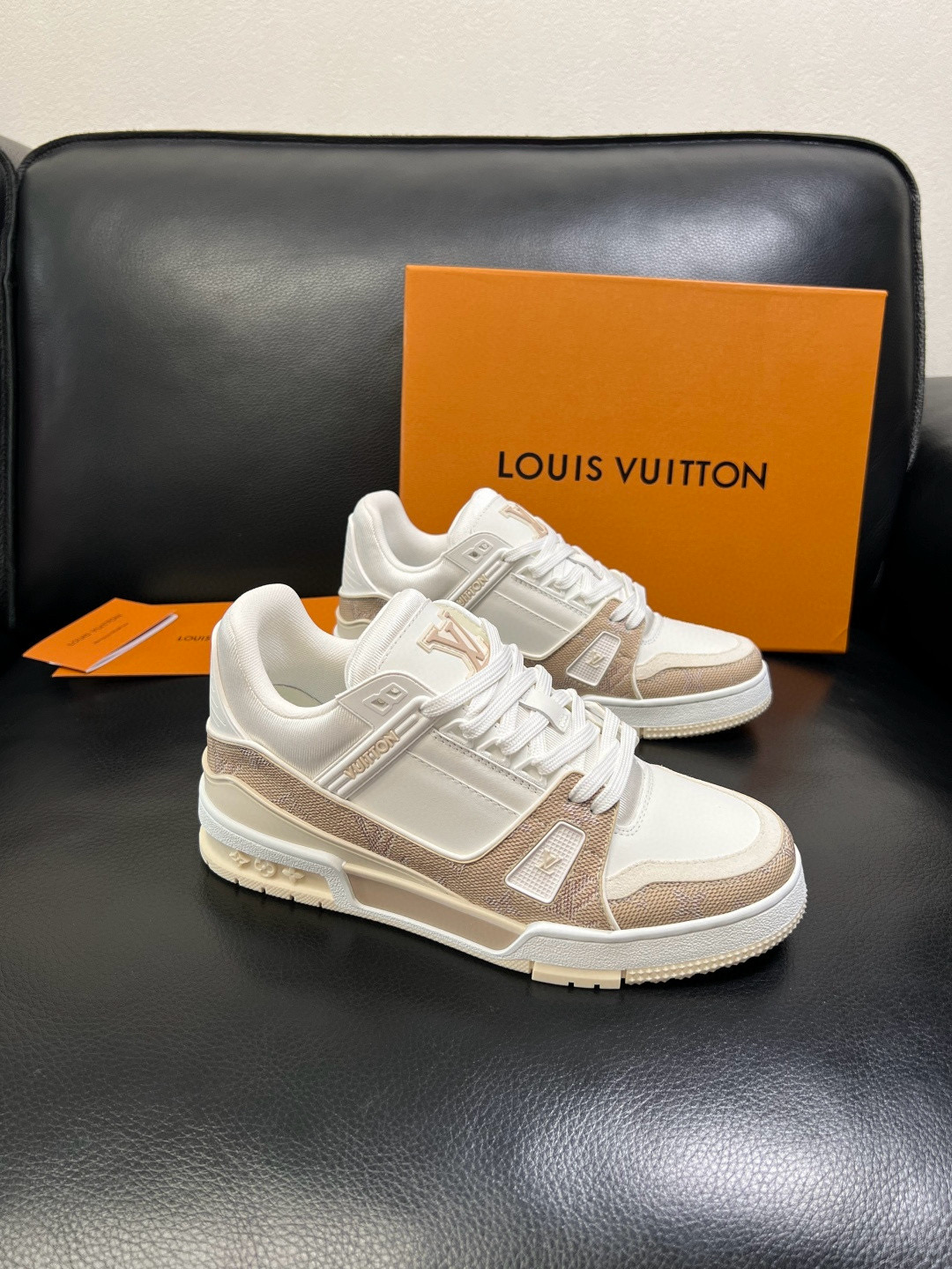 루이비통 Louis Vuitton Trainer 스니커즈