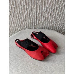발렌시아가 Maison Margiela Tabi 샌들